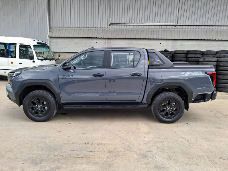  32016  TOYOTA HILUX TRAVO DOUBLE CAB  2026  