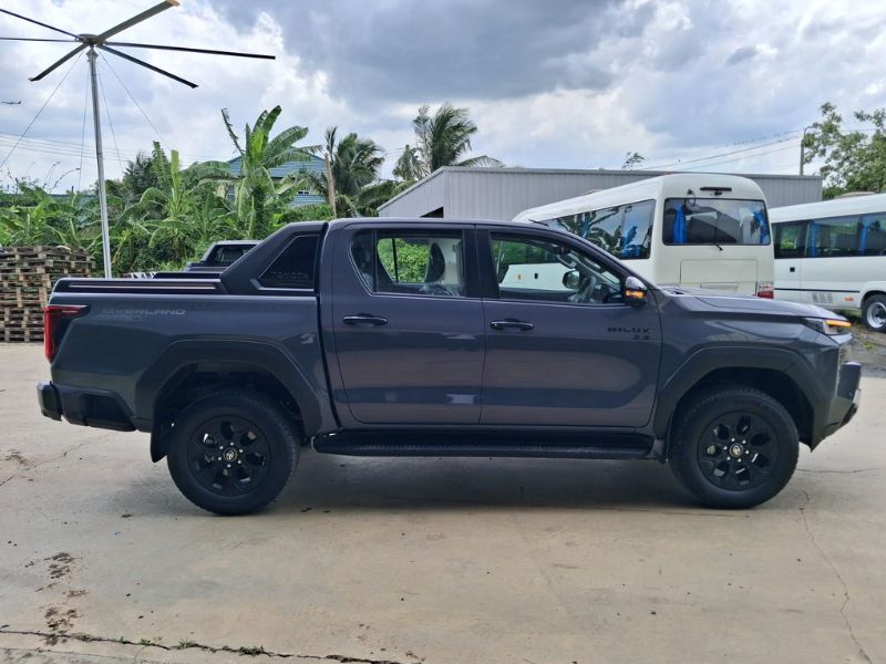  32016  TOYOTA HILUX TRAVO DOUBLE CAB  2026  