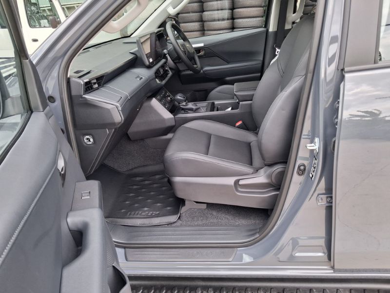  32016  TOYOTA HILUX TRAVO DOUBLE CAB  2026  