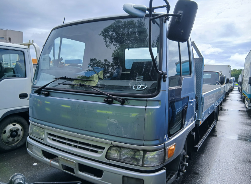  32025  TOYOTA DYNA  1998  