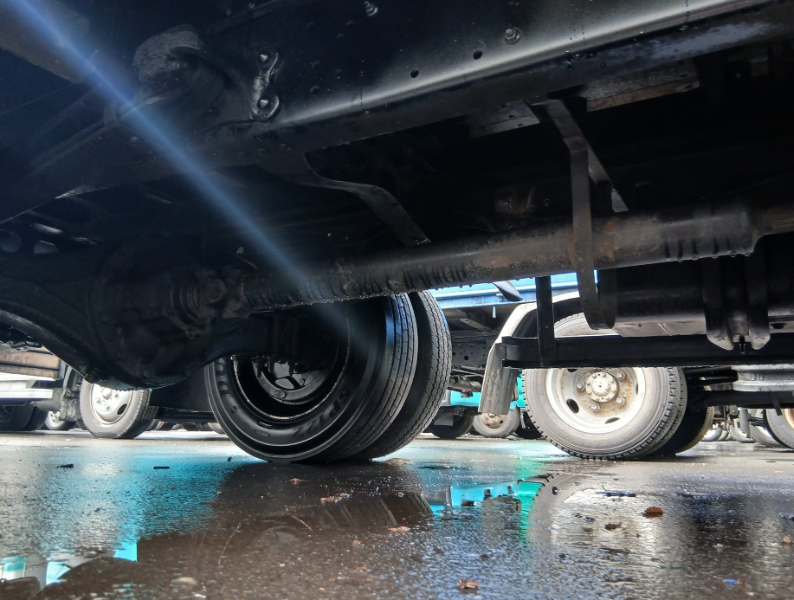  32025  TOYOTA DYNA  1998  