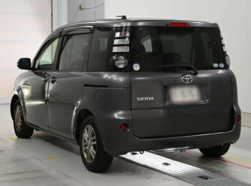  32041  TOYOTA SIENTA  2009  