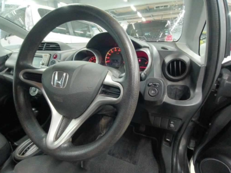  32042  HONDA FIT  2009  