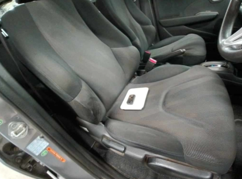  32042  HONDA FIT  2009  