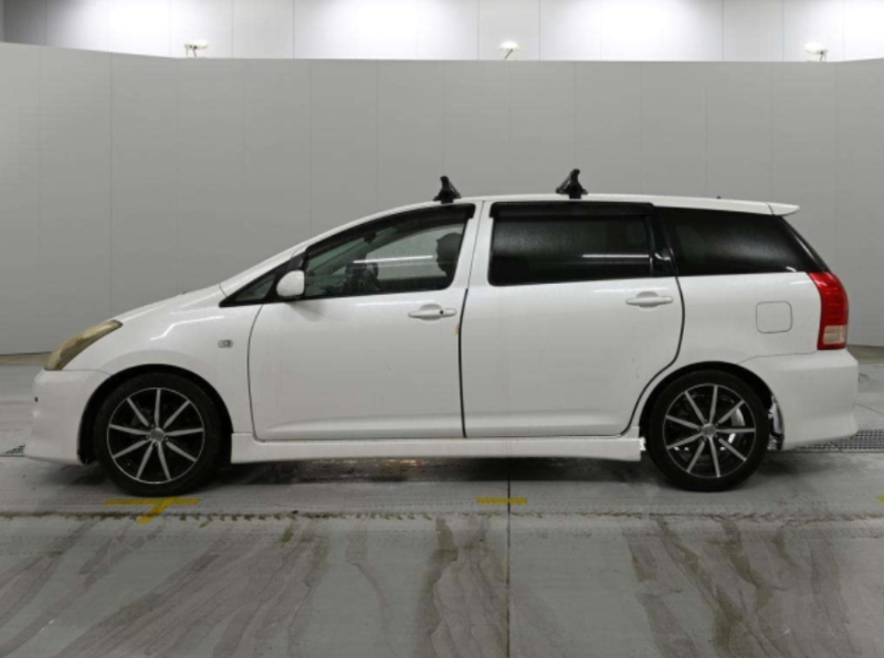  32044  TOYOTA WISH  2009  