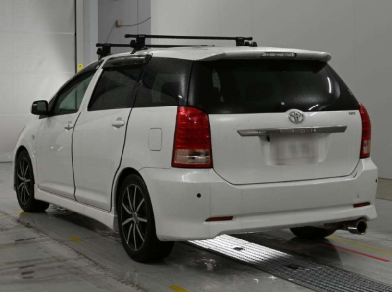  32044  TOYOTA WISH  2009  