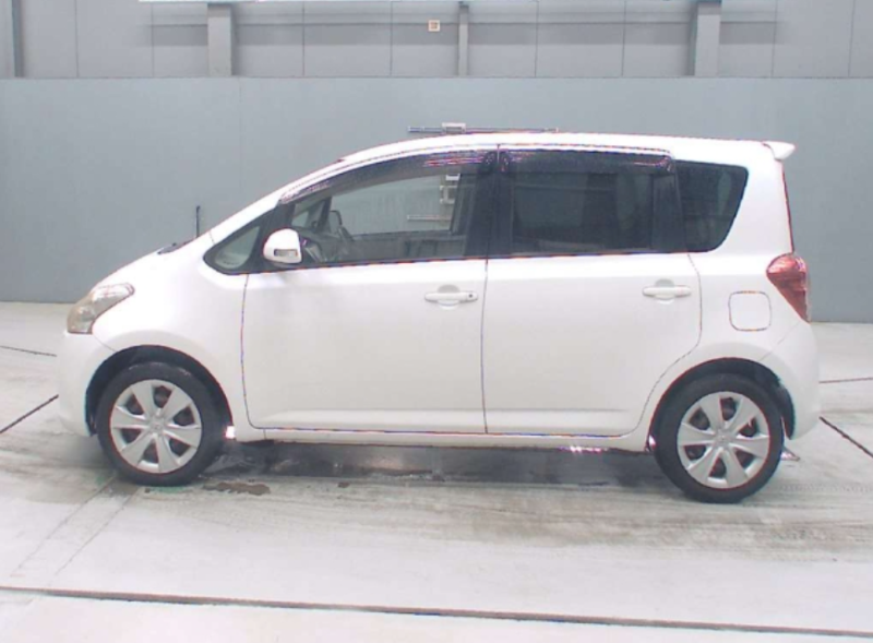  32046  TOYOTA RACTIS  2009  