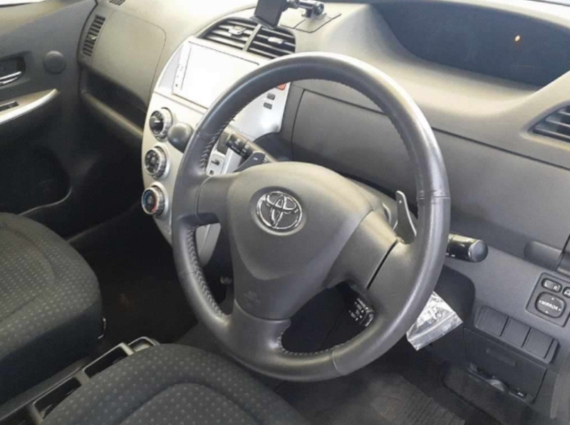  32046  TOYOTA RACTIS  2009  