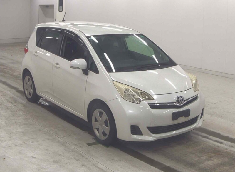  32047  TOYOTA RACTIS  2011 
