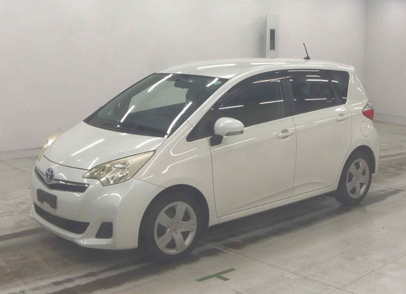  32047  TOYOTA RACTIS  2011  