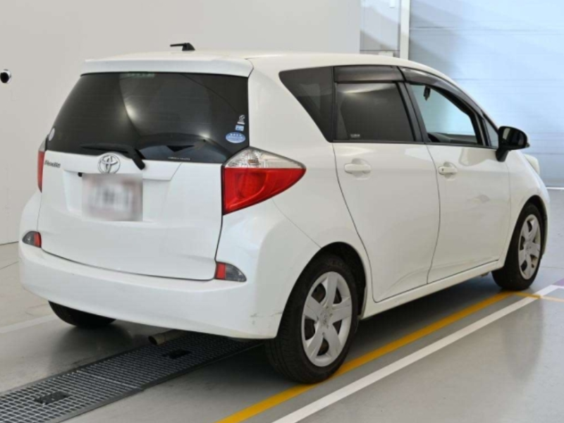  32049  TOYOTA RACTIS  2013  