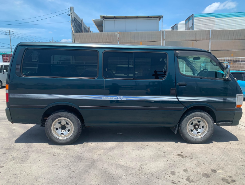  32057  TOYOTA REGIUS  1999  