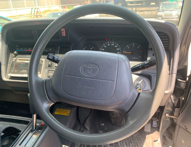  32057  TOYOTA REGIUS  1999  