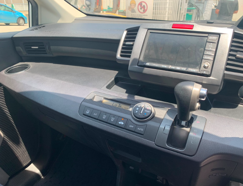  32059  HONDA FREED  2009  