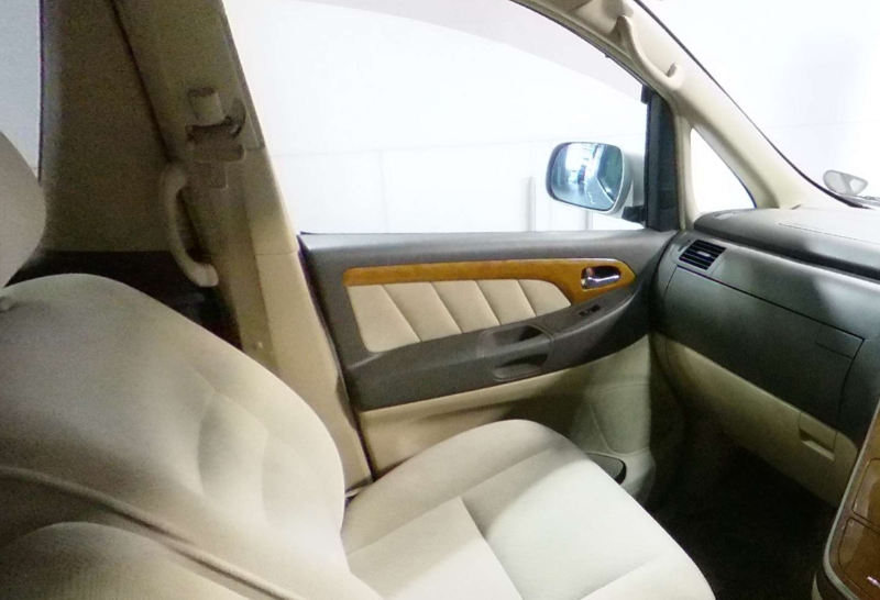  32065  TOYOTA ALPHARD  2005  