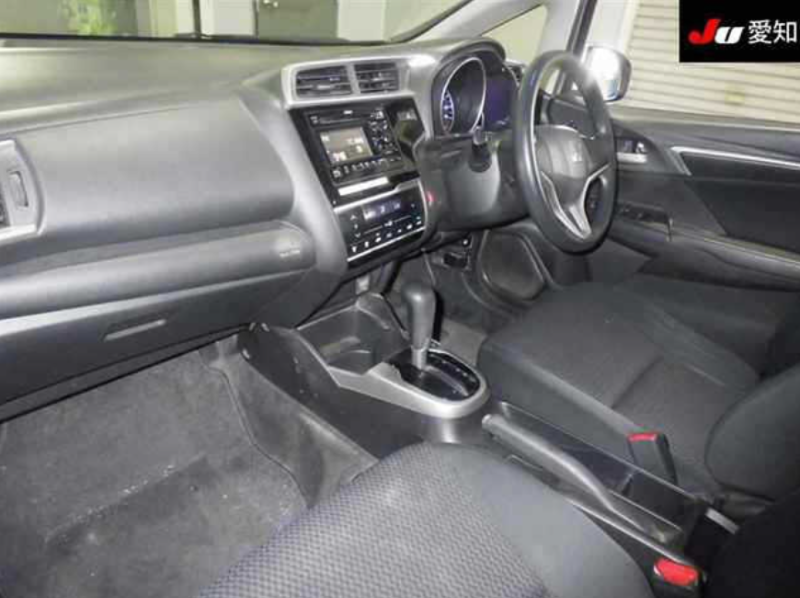  32066  HONDA FIT  2017  
