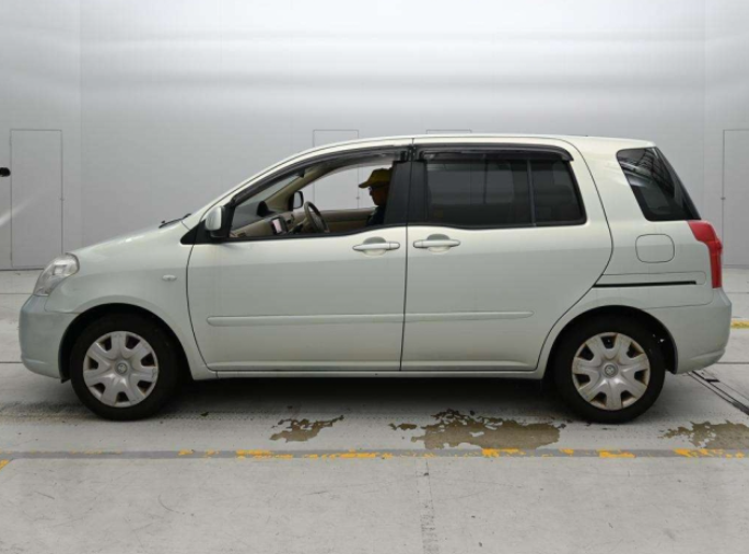  32109  TOYOTA RAUM  2007  