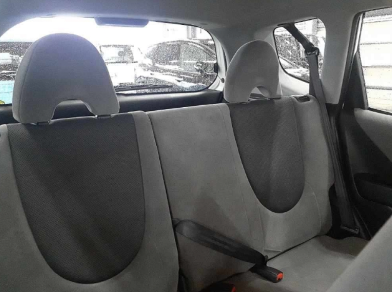  32112  HONDA FIT  2006  