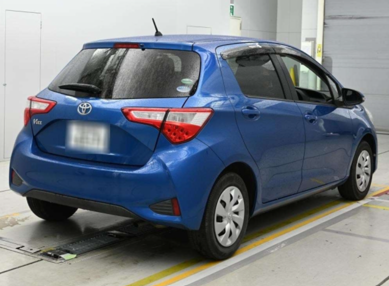  32115  TOYOTA VITZ  2017  