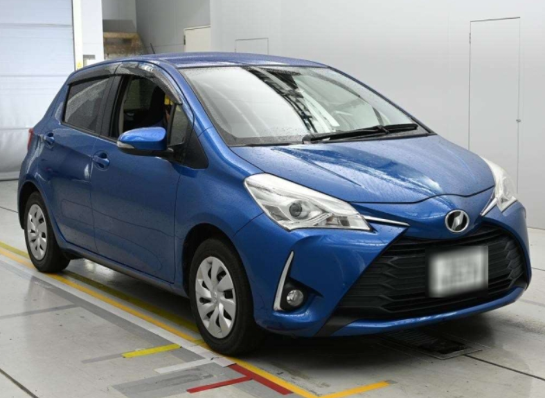  32115  TOYOTA VITZ  2017  