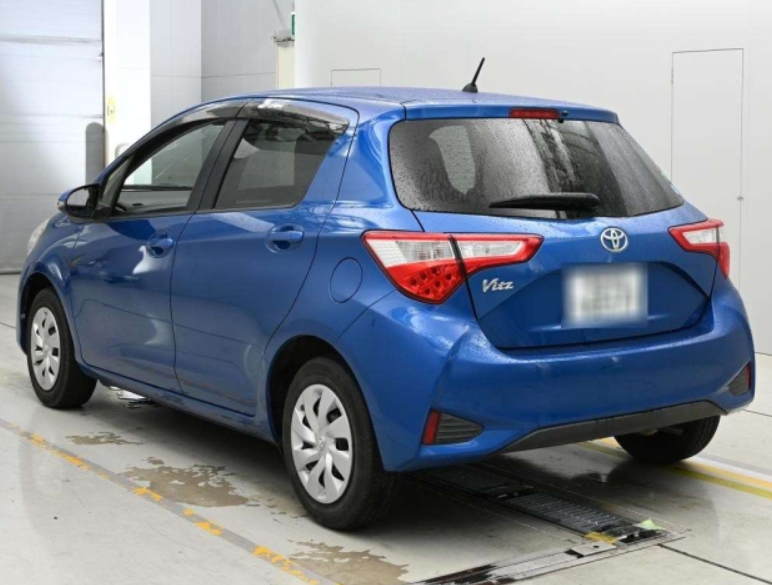  32115  TOYOTA VITZ  2017  