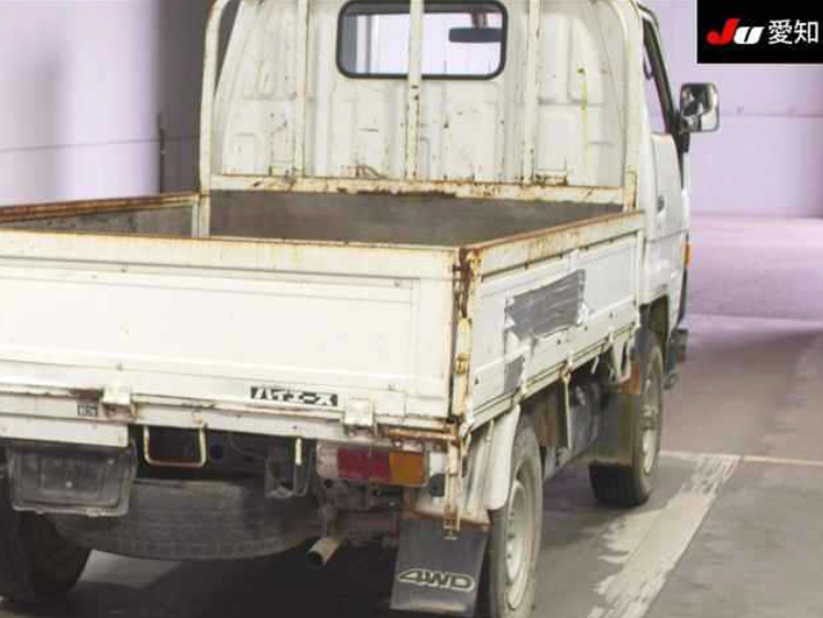  32123  TOYOTA HIACE  1989  