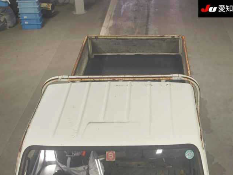  32123  TOYOTA HIACE  1989  