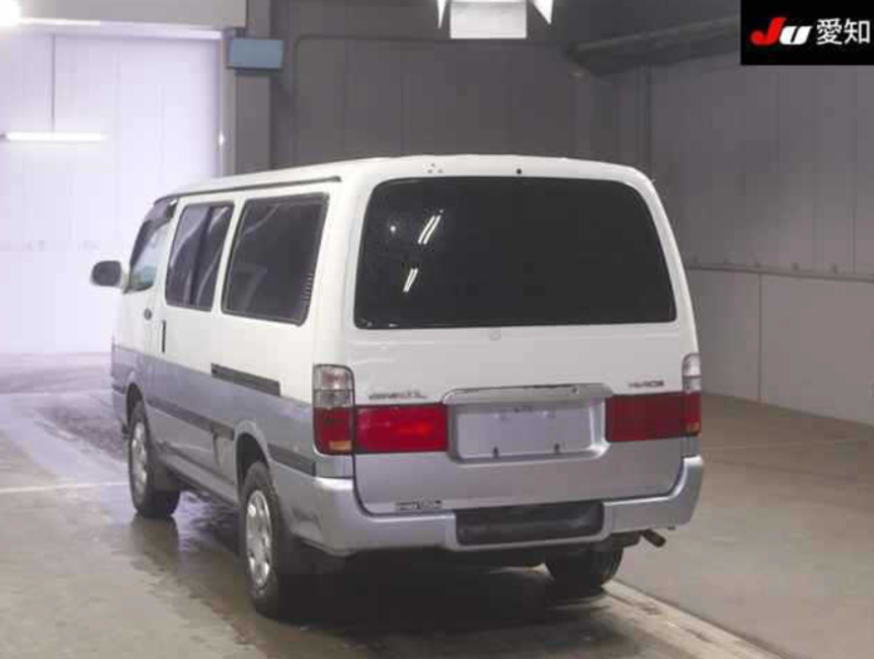  32124  TOYOTA HIACE  2001  