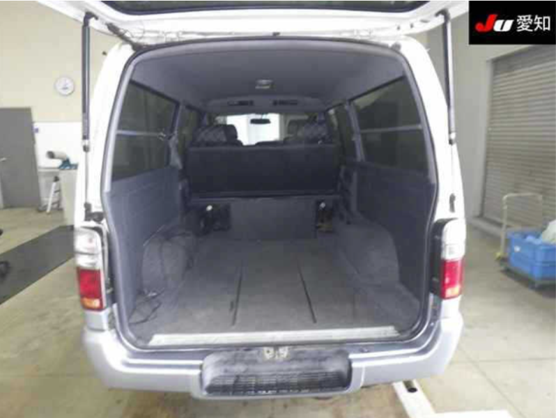  32124  TOYOTA HIACE  2001  