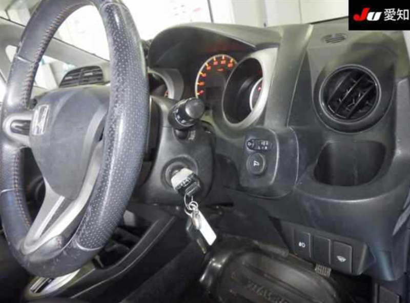  32127  HONDA FIT  2009  