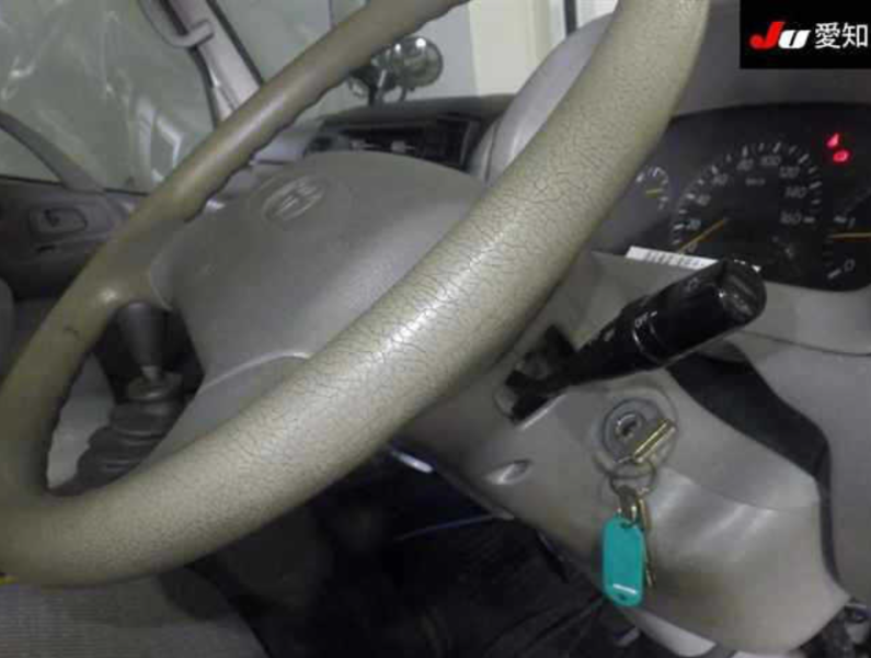  32131  TOYOTA DYNA  2003  