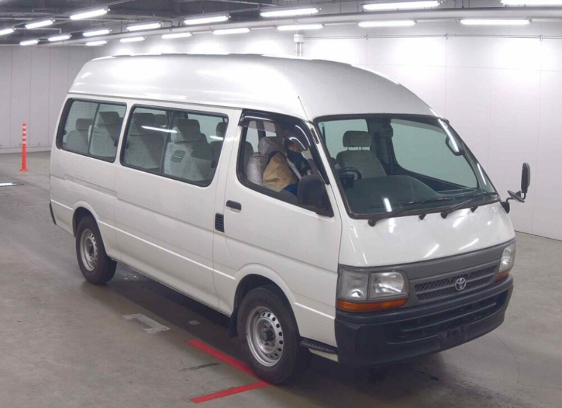 32141  TOYOTA HIACE COMUTER  2004 