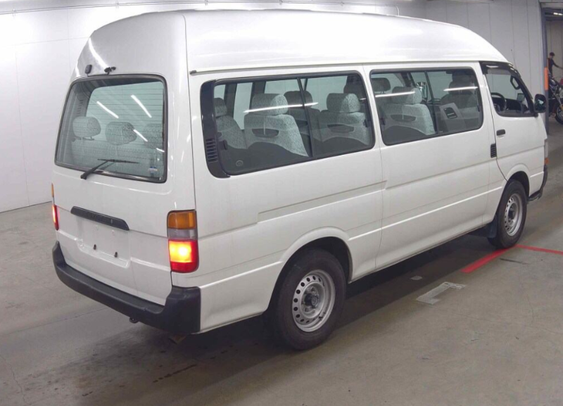  32141  TOYOTA HIACE COMUTER  2004  