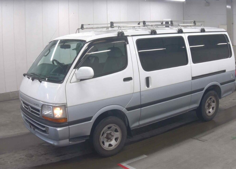  32142  TOYOTA REGIUS  2001  