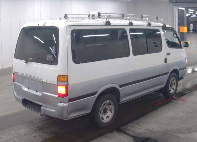  32142  TOYOTA REGIUS  2001  