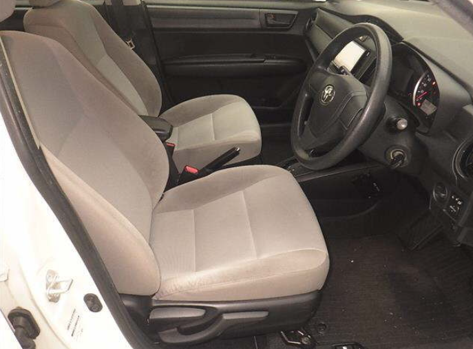  32149  TOYOTA COROLLA AXIO  2017  