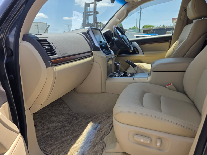  32151  TOYOTA LANDCRUISER  2016  