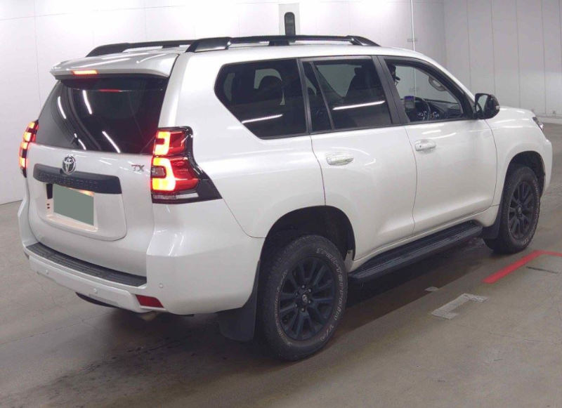  32177  TOYOTA LANDCRUISER PRADO  2023  