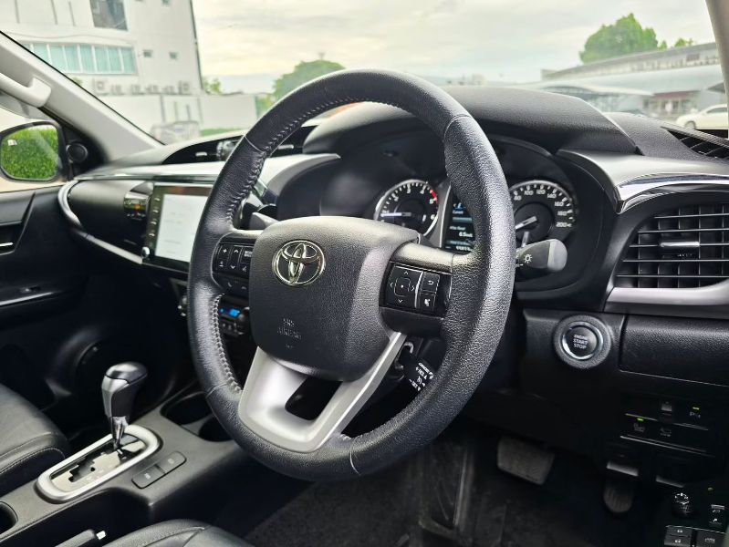  32187  TOYOTA HILUX REVO DOUBLE CAB  2023  