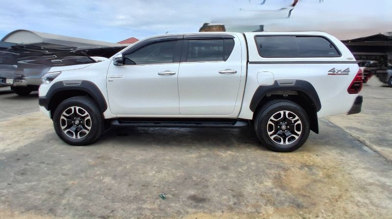  32187  TOYOTA HILUX REVO DOUBLE CAB  2023  