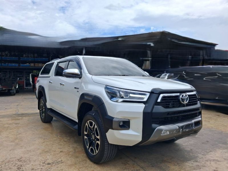 32187  TOYOTA HILUX REVO DOUBLE CAB  2023  