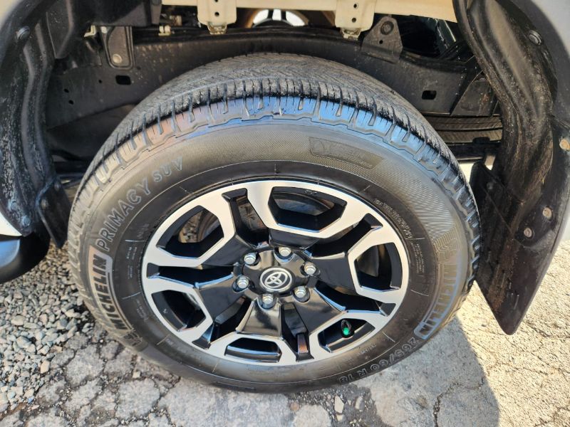  32187  TOYOTA HILUX REVO DOUBLE CAB  2023  
