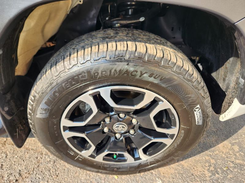  32187  TOYOTA HILUX REVO DOUBLE CAB  2023  